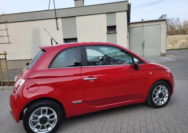 Fiat 500 cena 19500 przebieg: 174000, rok produkcji 2011 z Brzostek małe 326